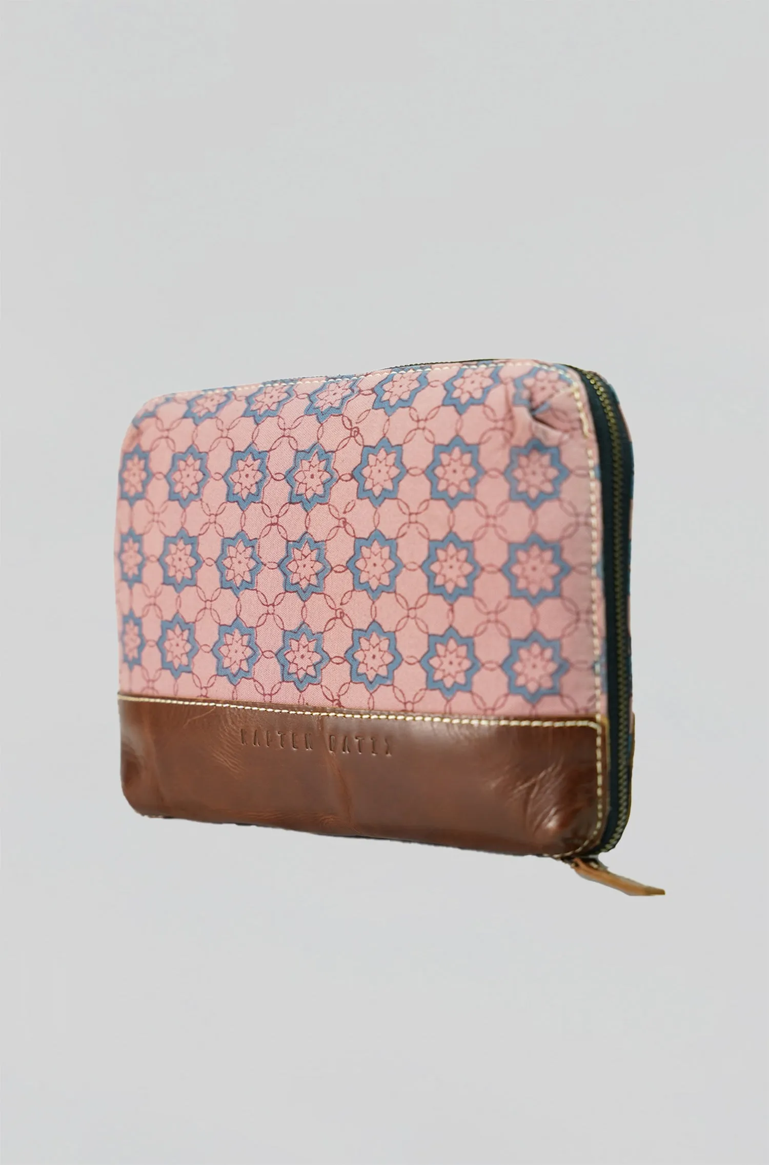 Artisanal Canvas Organizer in Dahlia