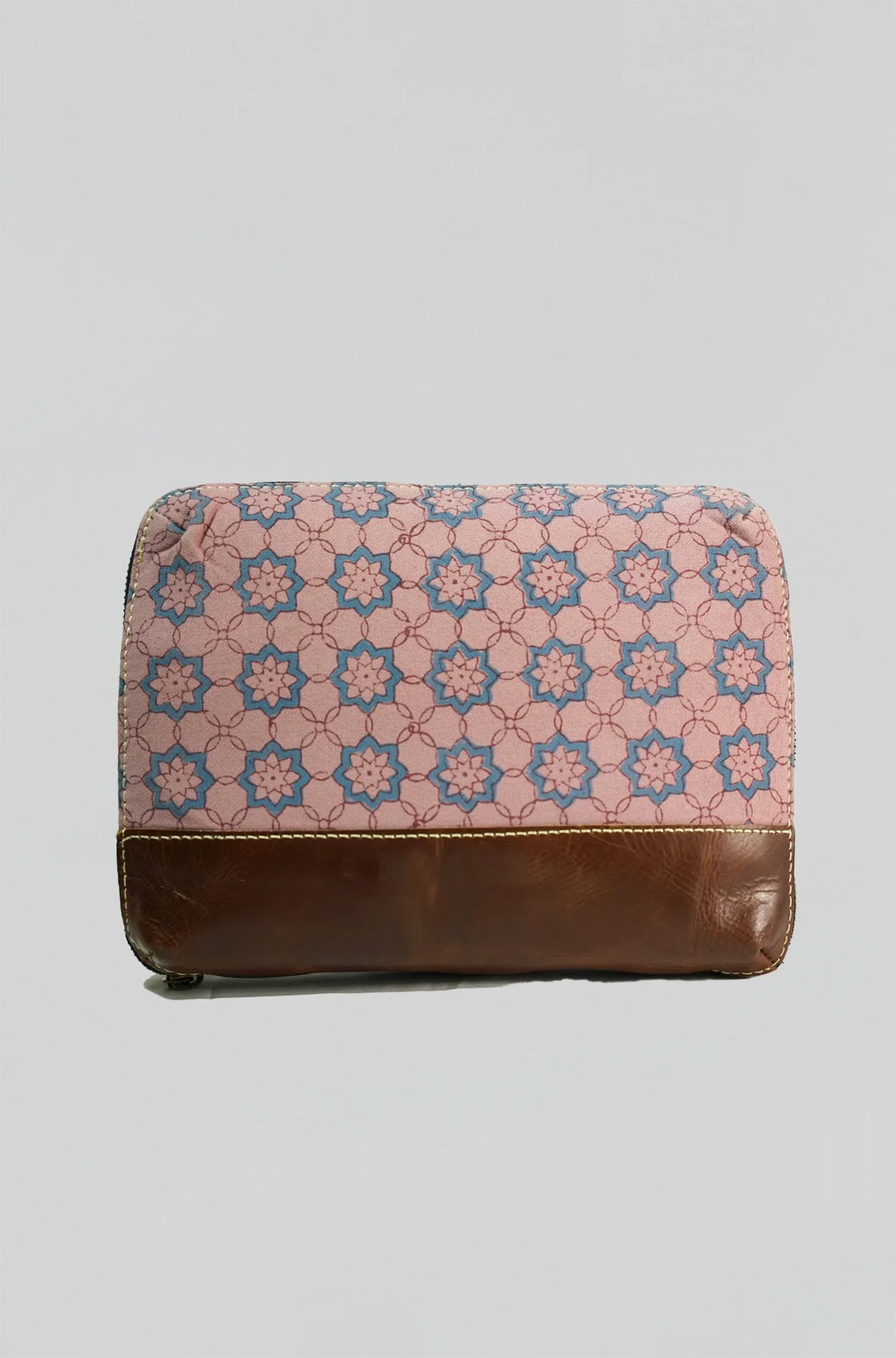 Artisanal Canvas Organizer in Dahlia