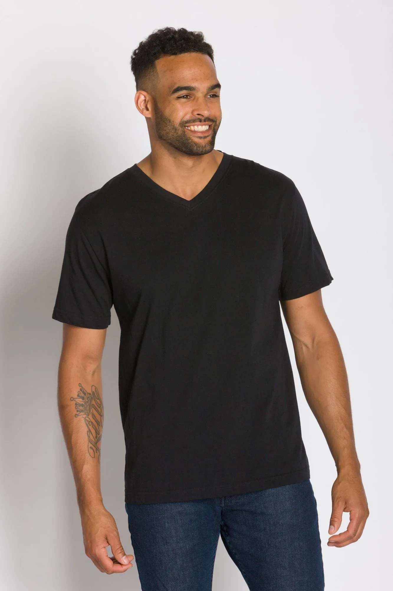 Jamison | Men's Anti-Stain V-neck Tee